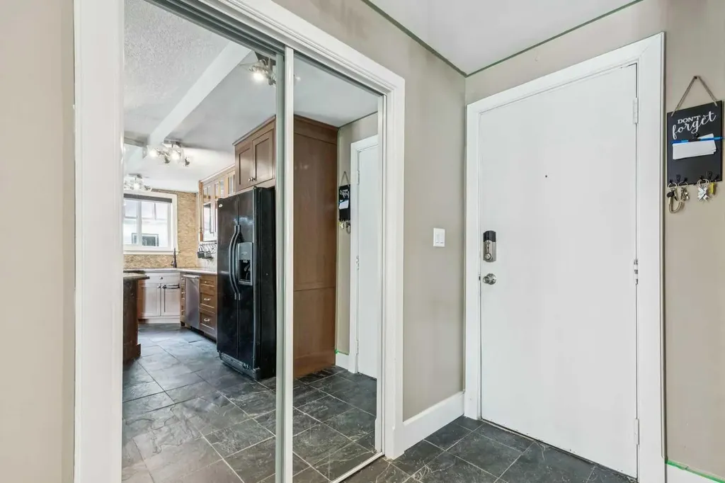 1915 26 Street SW Calgary AB T3E2A2