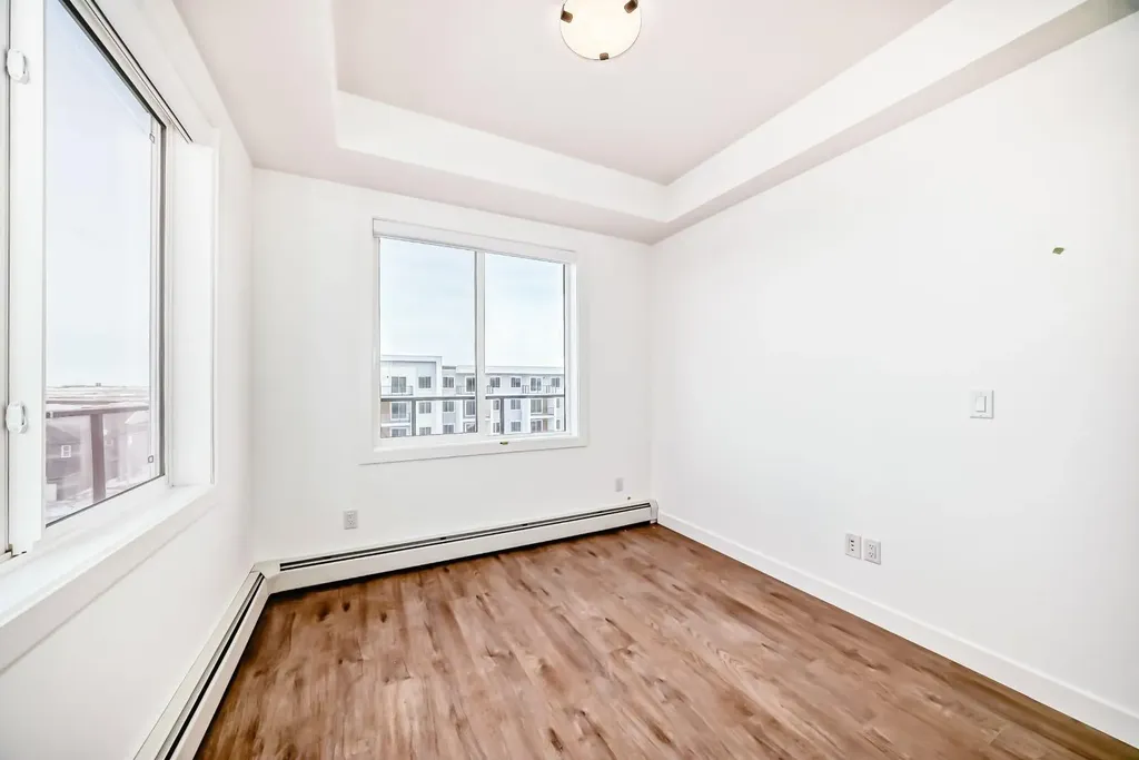 63 Corner Glen Crescent NE Calgary AB T3N2R6
