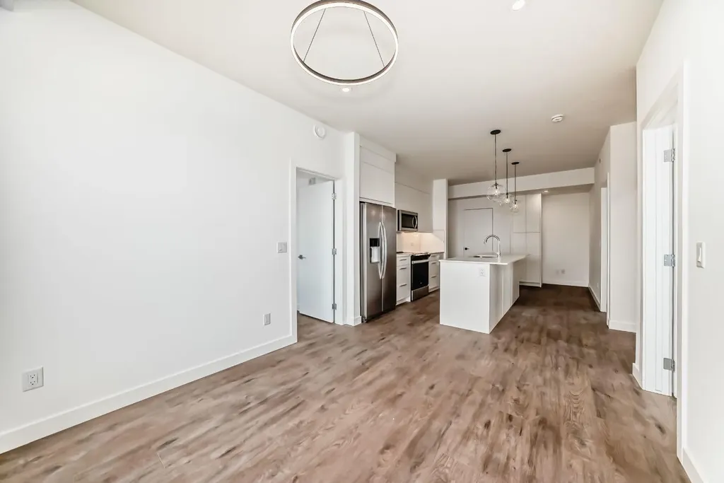 63 Corner Glen Crescent NE Calgary AB T3N2R6