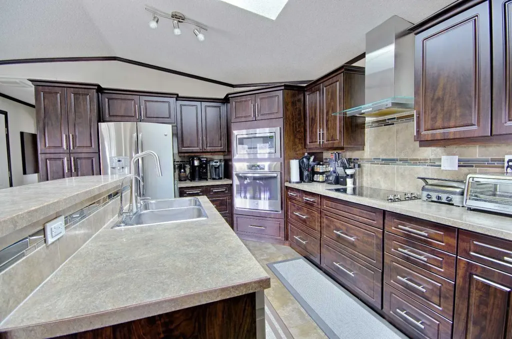 436 Melba Avenue Enchant AB T0K0V0