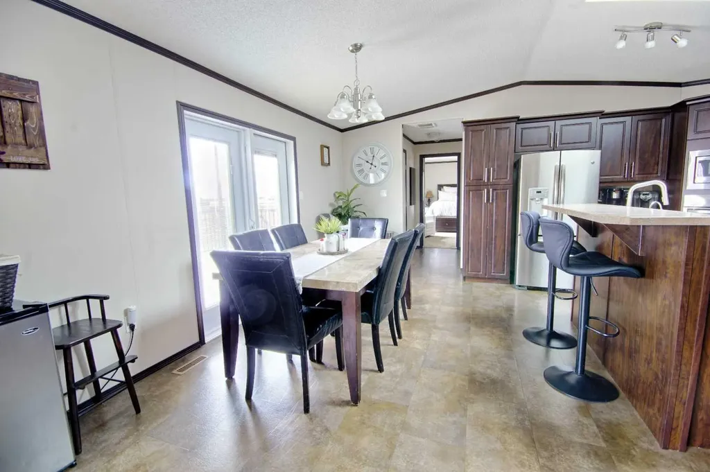 436 Melba Avenue Enchant AB T0K0V0