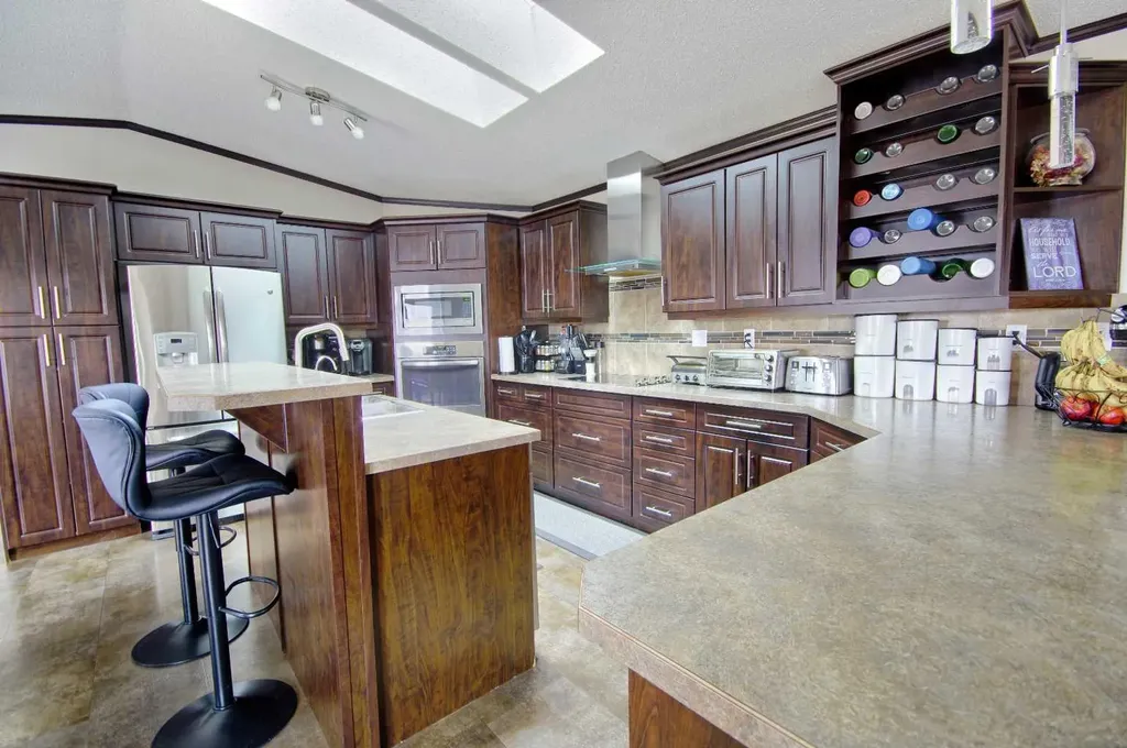436 Melba Avenue Enchant AB T0K0V0