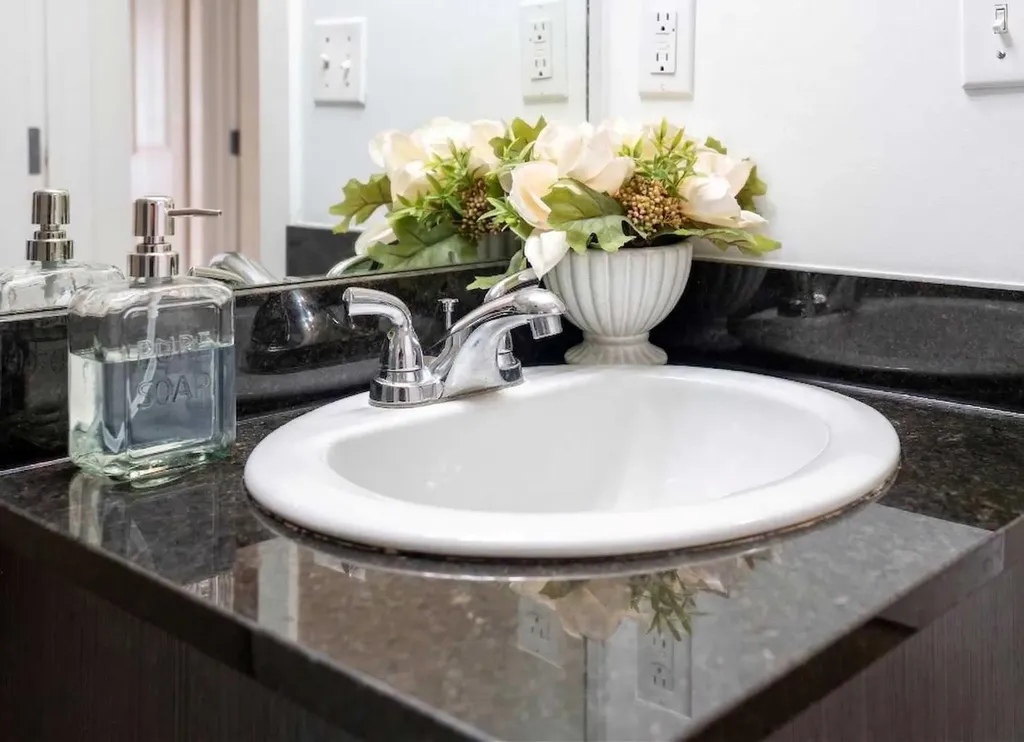5 Saddlestone Way NE Calgary AB T3J0S2