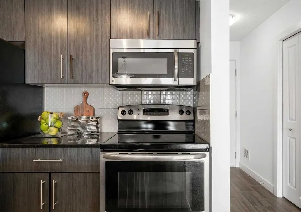 5 Saddlestone Way NE Calgary AB T3J0S2