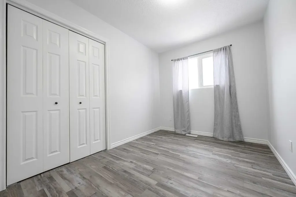 11421 96b Street Grande Prairie AB T8V3M8