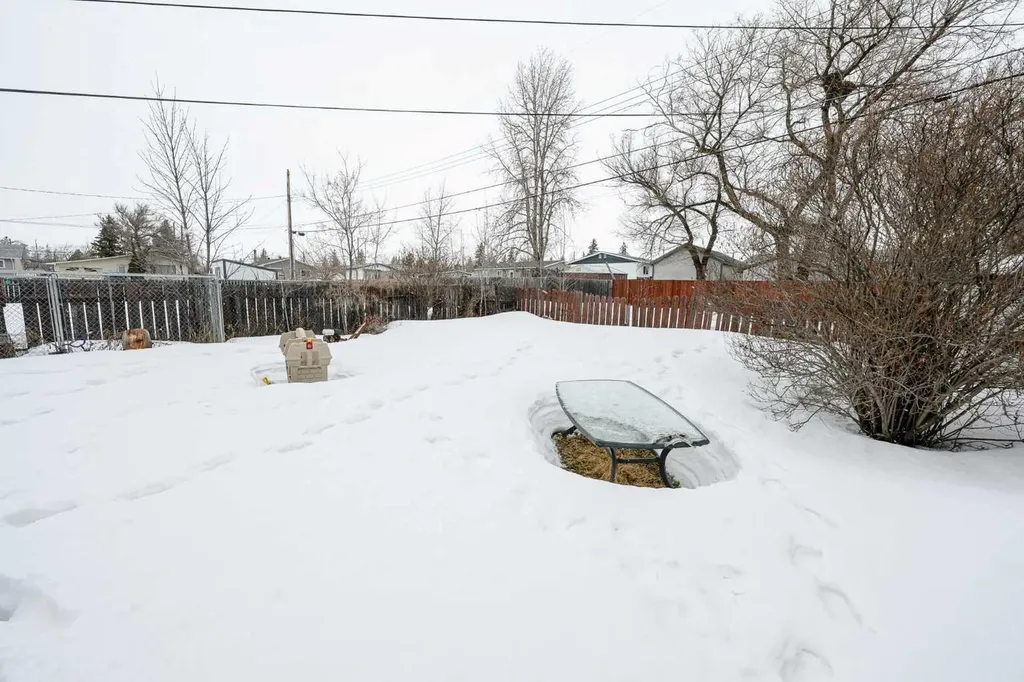 11421 96b Street Grande Prairie AB T8V3M8