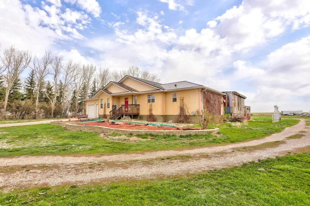 80045 Range Road 205 Rural Lethbridge County AB T1J 4K1
