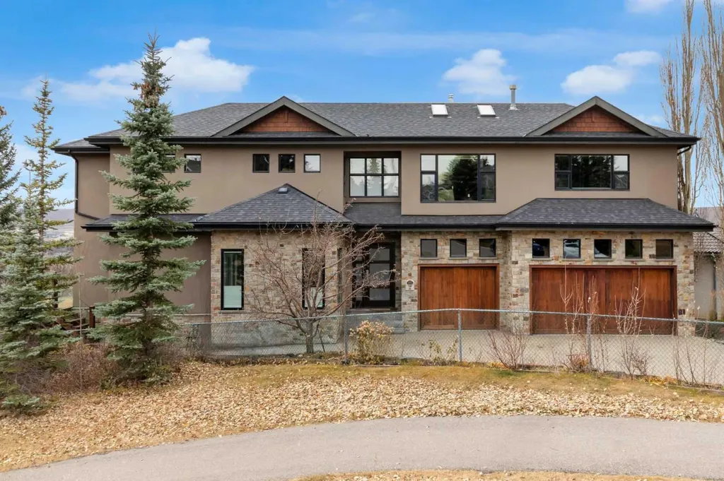 58 Scimitar View NW Calgary AB T3L 2B5