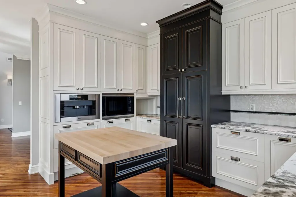 58 Scimitar View NW Calgary AB T3L 2B5