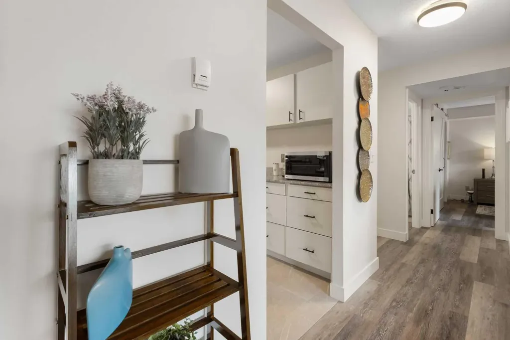 225 25 Avenue SW Calgary AB T2S 2V2