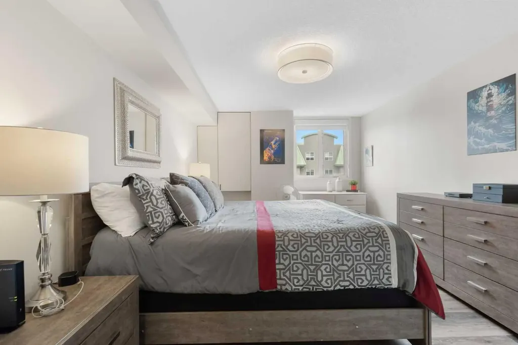225 25 Avenue SW Calgary AB T2S 2V2