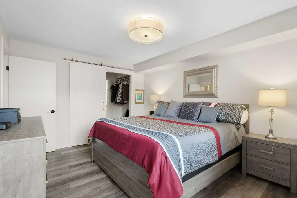 225 25 Avenue SW Calgary AB T2S 2V2