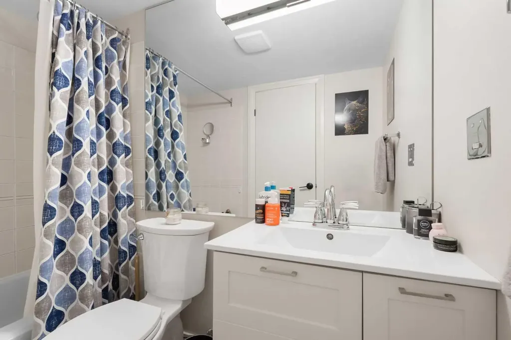 225 25 Avenue SW Calgary AB T2S 2V2