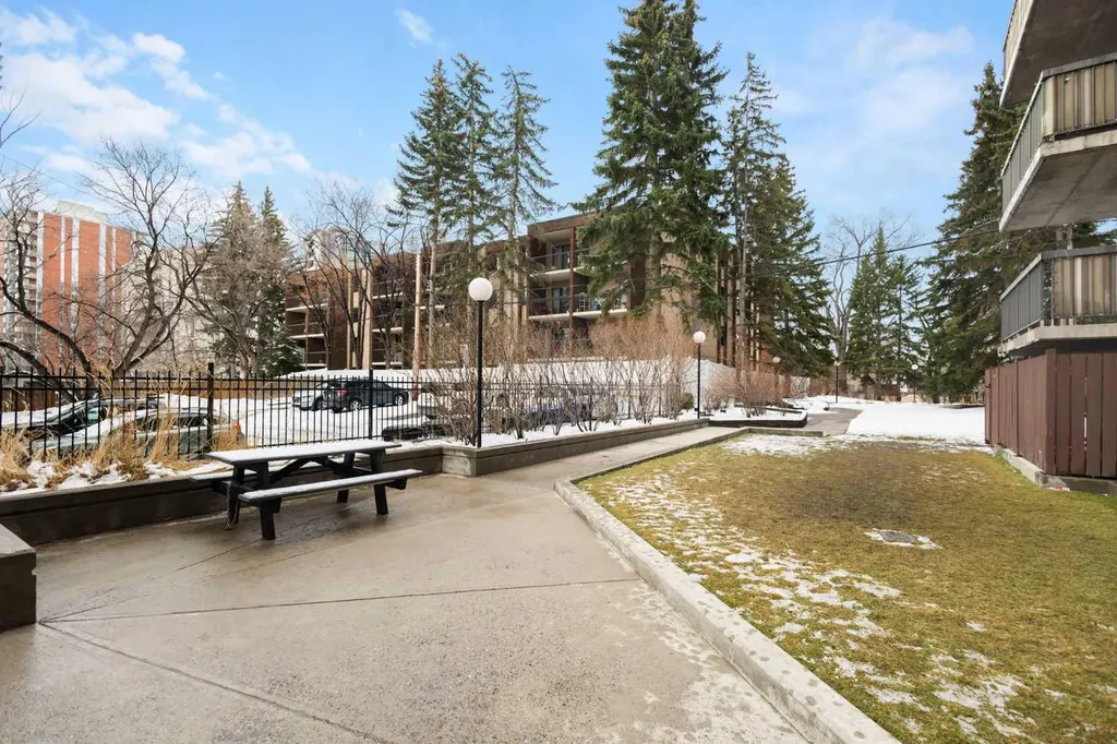 225 25 Avenue SW Calgary AB T2S 2V2