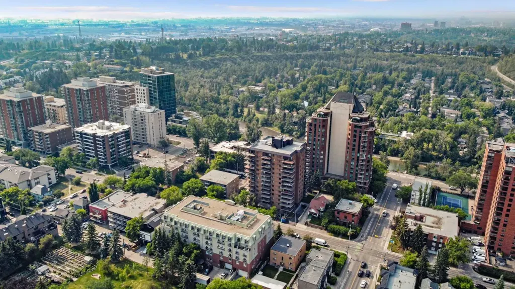 225 25 Avenue SW Calgary AB T2S 2V2