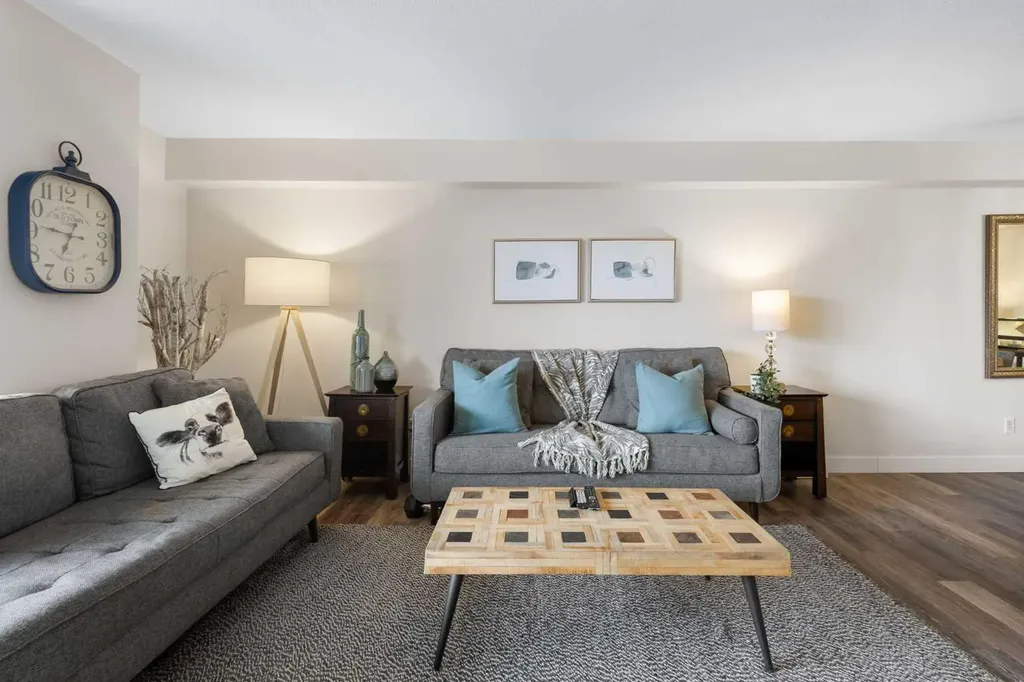 225 25 Avenue SW Calgary AB T2S 2V2