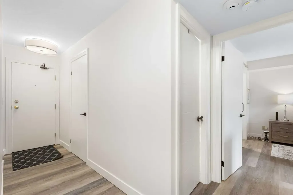225 25 Avenue SW Calgary AB T2S 2V2