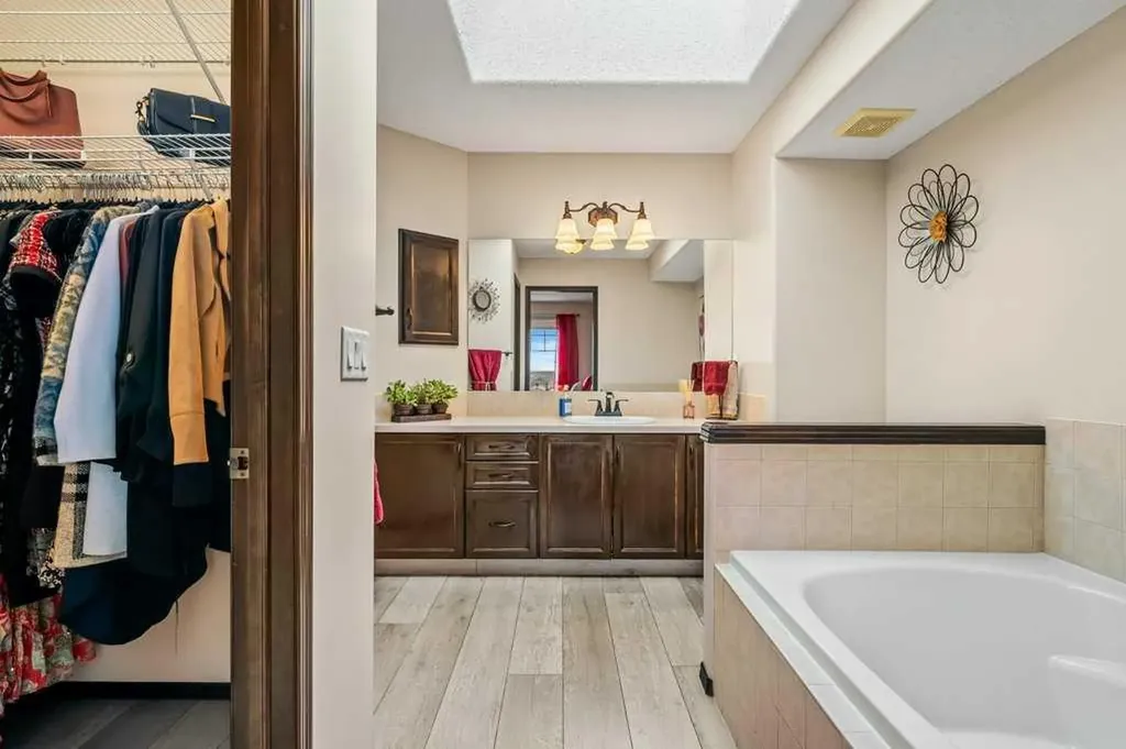 201 Pantego Road NW Calgary AB T3K 0B8