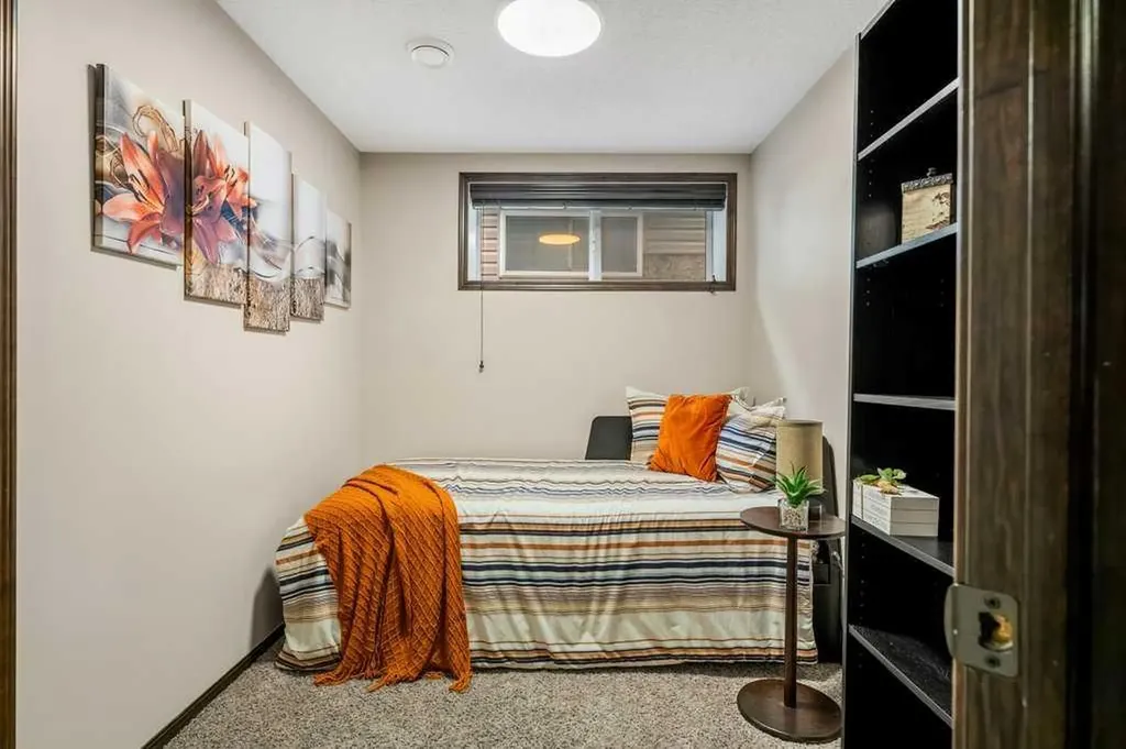 201 Pantego Road NW Calgary AB T3K 0B8
