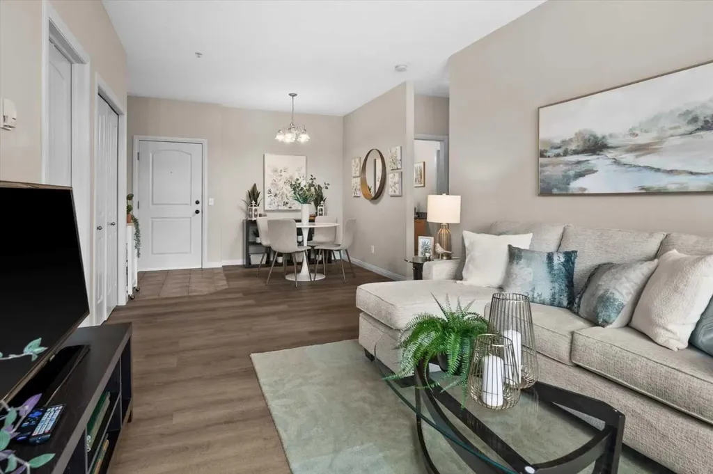 8 Prestwick Pond Terrace SE Calgary AB T2Z 4P3