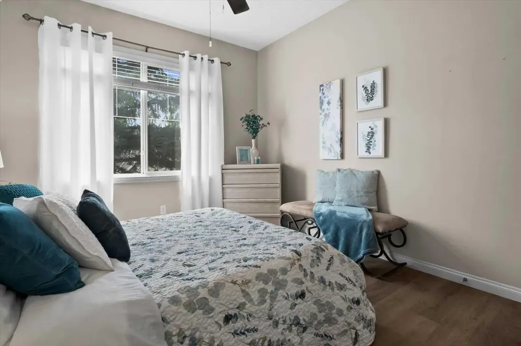 8 Prestwick Pond Terrace SE Calgary AB T2Z 4P3