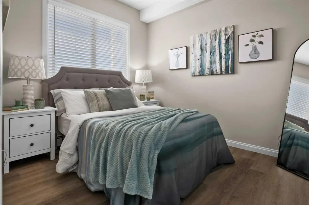 8 Prestwick Pond Terrace SE Calgary AB T2Z 4P3