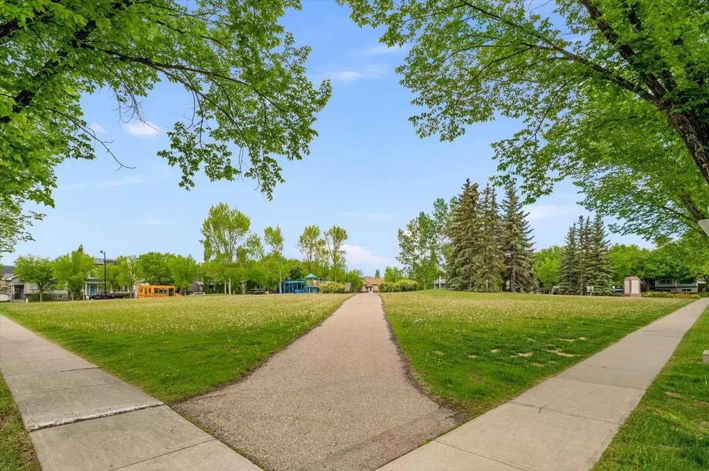 8 Prestwick Pond Terrace SE Calgary AB T2Z 4P3
