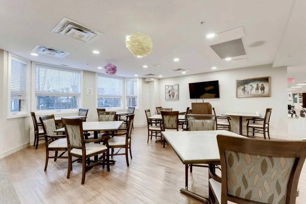 2635 Eversyde Avenue SW Calgary AB T2Y 5G9