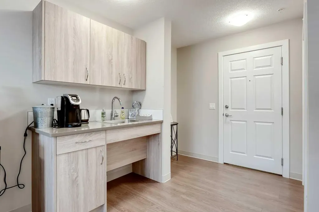 2635 Eversyde Avenue SW Calgary AB T2Y 5G9