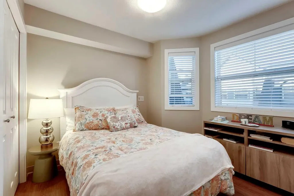 2635 Eversyde Avenue SW Calgary AB T2Y 5G9