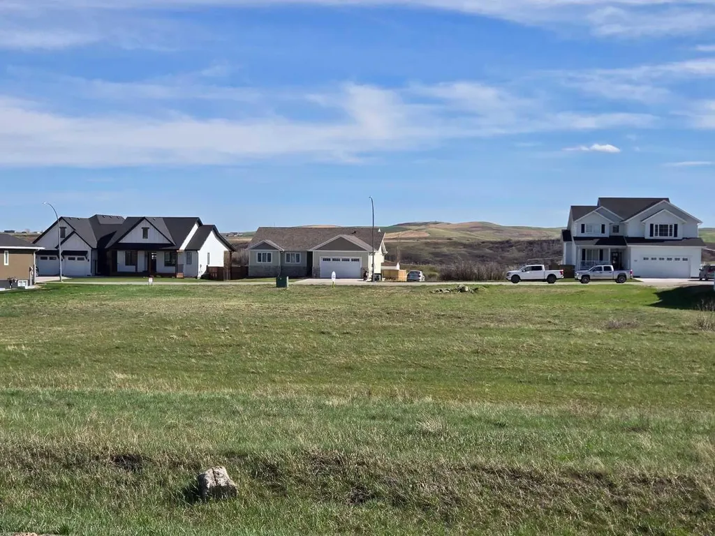 729 Fairway Boulevard Cardston AB T0K 0K0