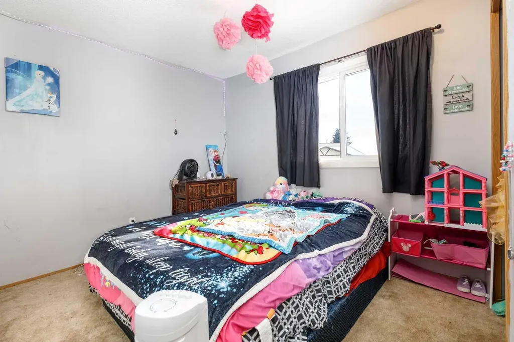 28 Goard Close Red Deer AB T4P 2M2