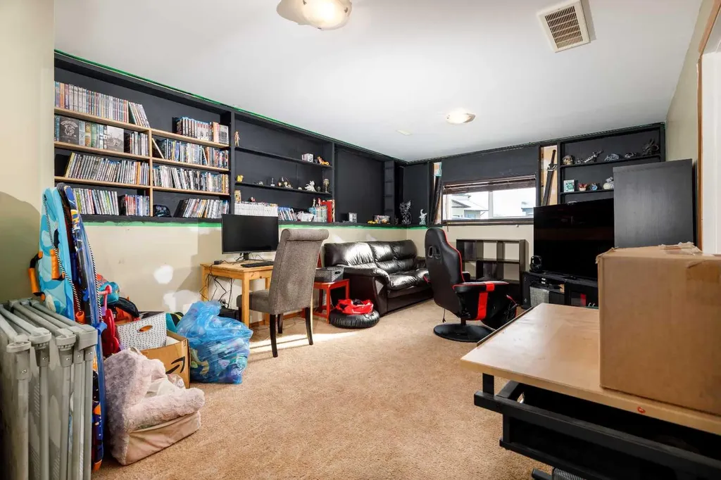 28 Goard Close Red Deer AB T4P 2M2