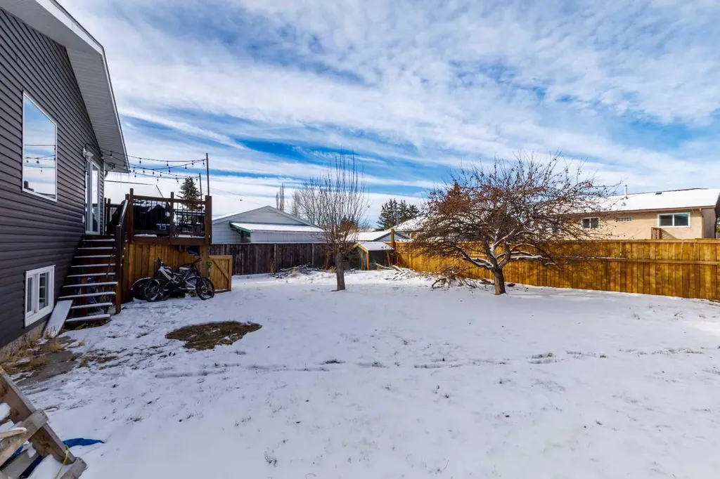 28 Goard Close Red Deer AB T4P 2M2