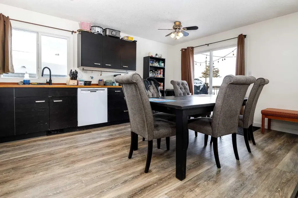 28 Goard Close Red Deer AB T4P 2M2
