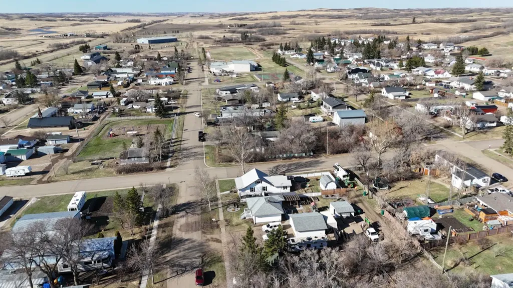 4717 52 Street Stettler AB T4K 1J5