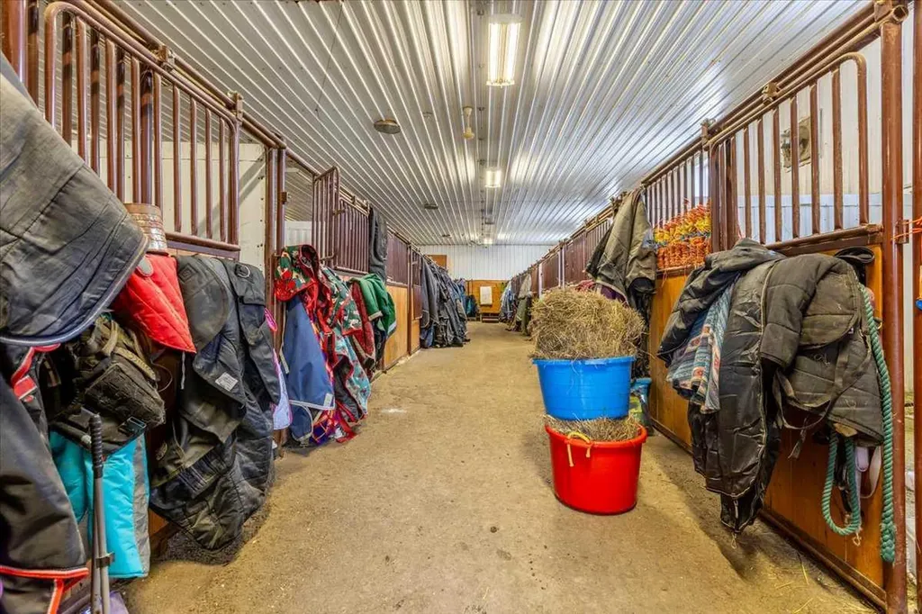 51341 Range Road 210 Hastings Lake AB T8G 1G1