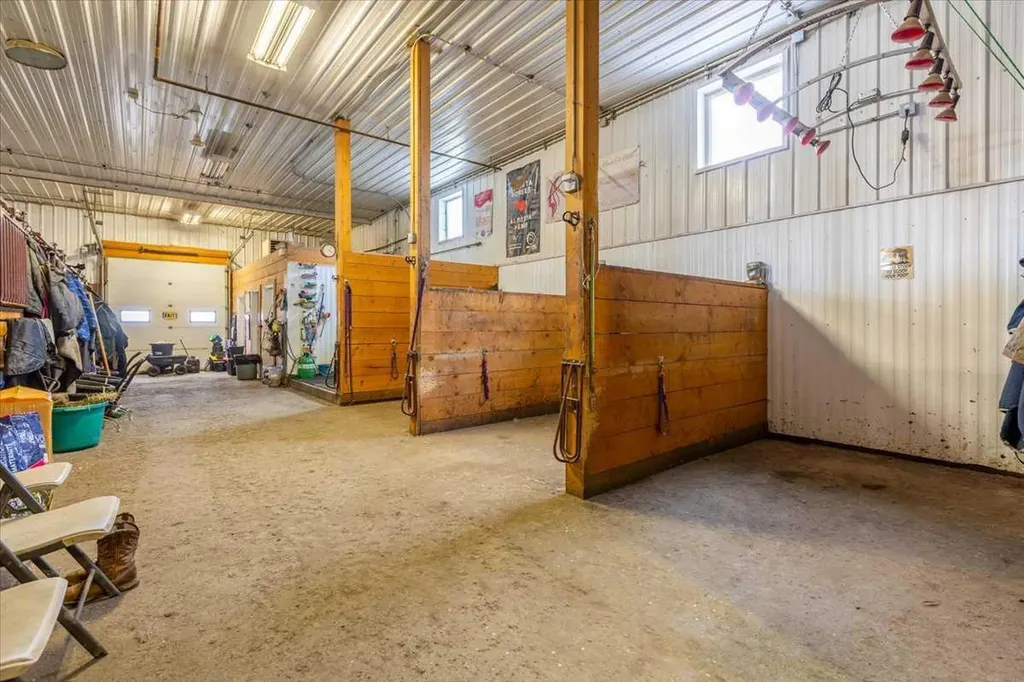 51341 Range Road 210 Hastings Lake AB T8G 1G1