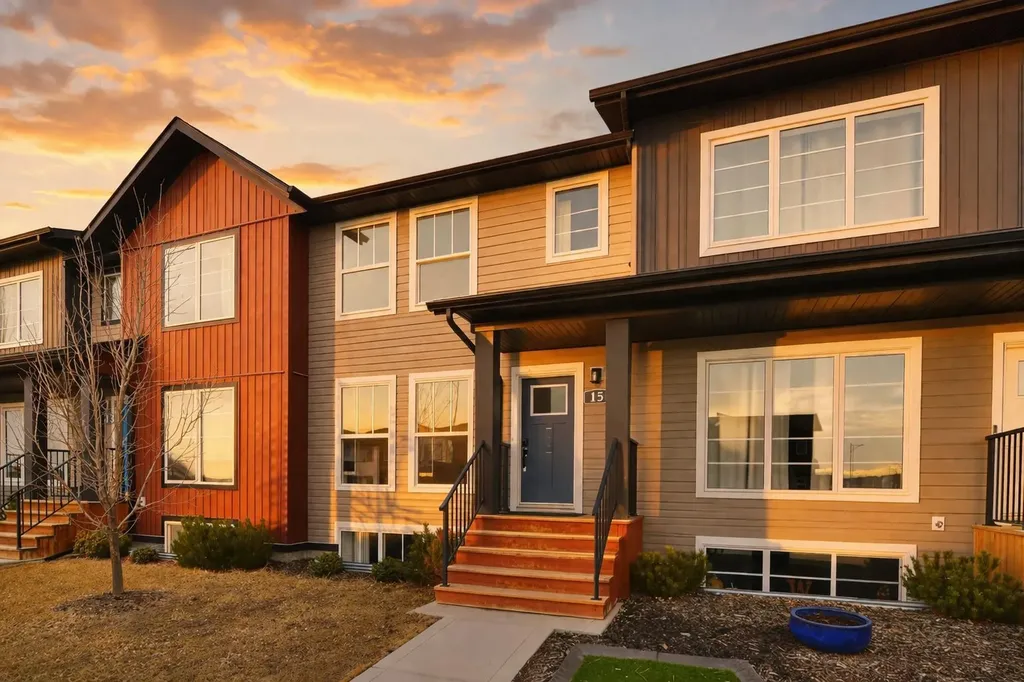 15 Iron Gate Boulevard Sylvan Lake AB T4S 0T6
