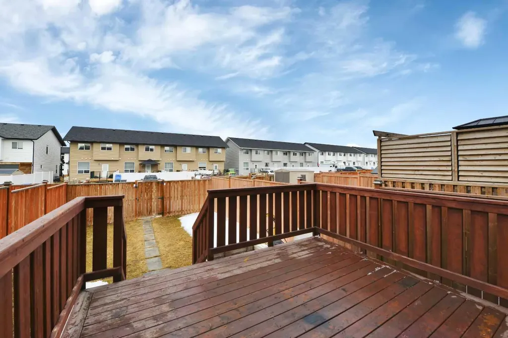 15 Iron Gate Boulevard Sylvan Lake AB T4S 0T6