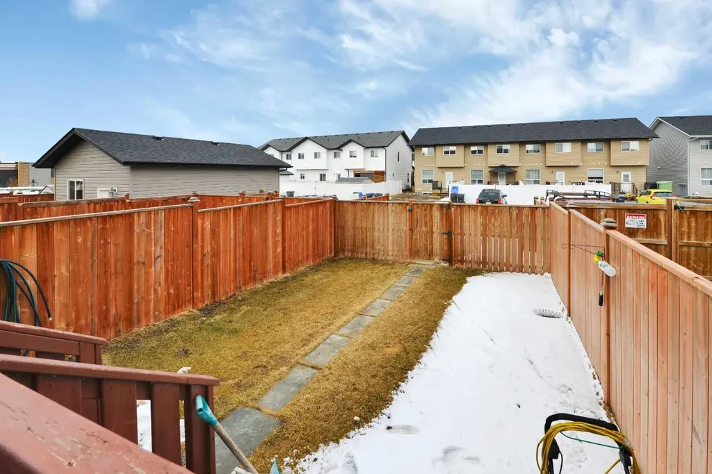 15 Iron Gate Boulevard Sylvan Lake AB T4S 0T6