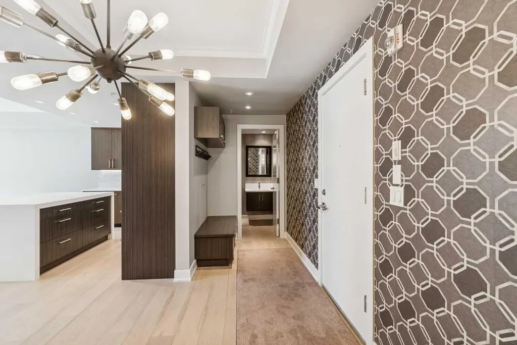 660 Eau Claire Avenue SW Calgary AB T2P 5K3