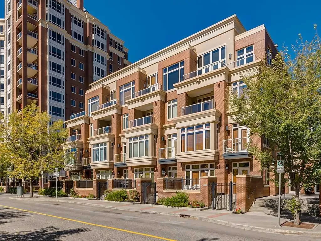 660 Eau Claire Avenue SW Calgary AB T2P 5K3
