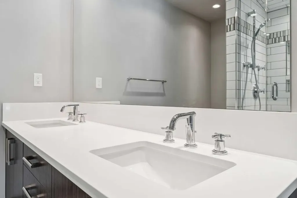 660 Eau Claire Avenue SW Calgary AB T2P 5K3