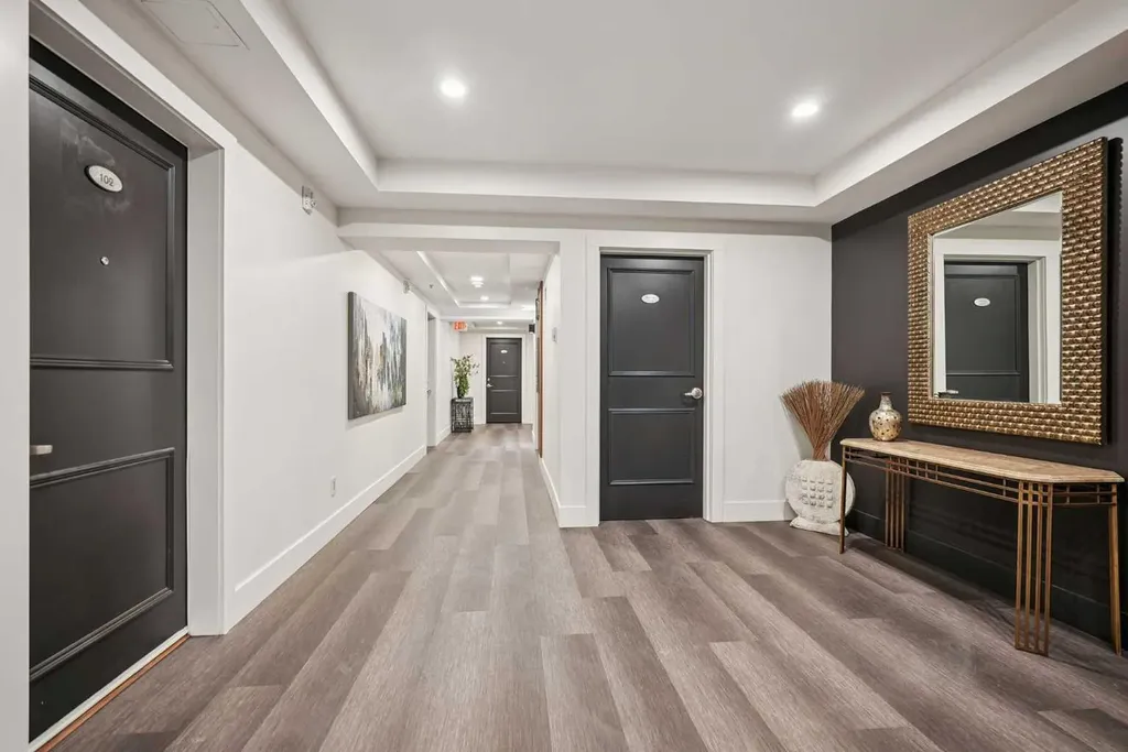 660 Eau Claire Avenue SW Calgary AB T2P 5K3