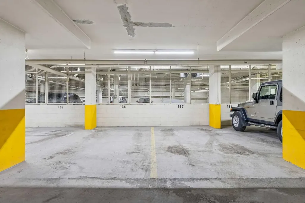 660 Eau Claire Avenue SW Calgary AB T2P 5K3