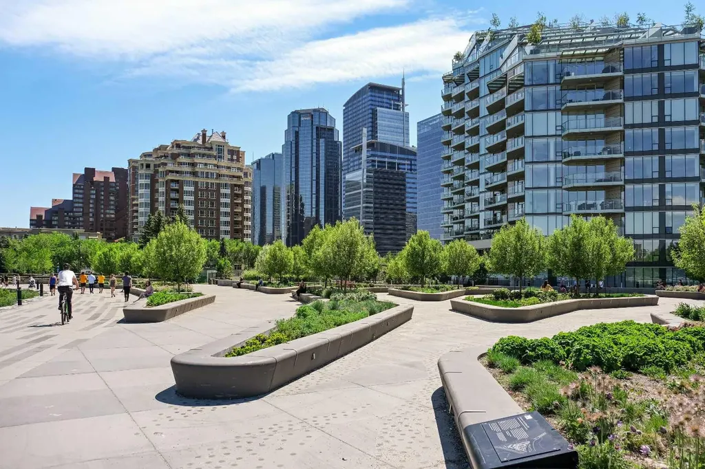 660 Eau Claire Avenue SW Calgary AB T2P 5K3