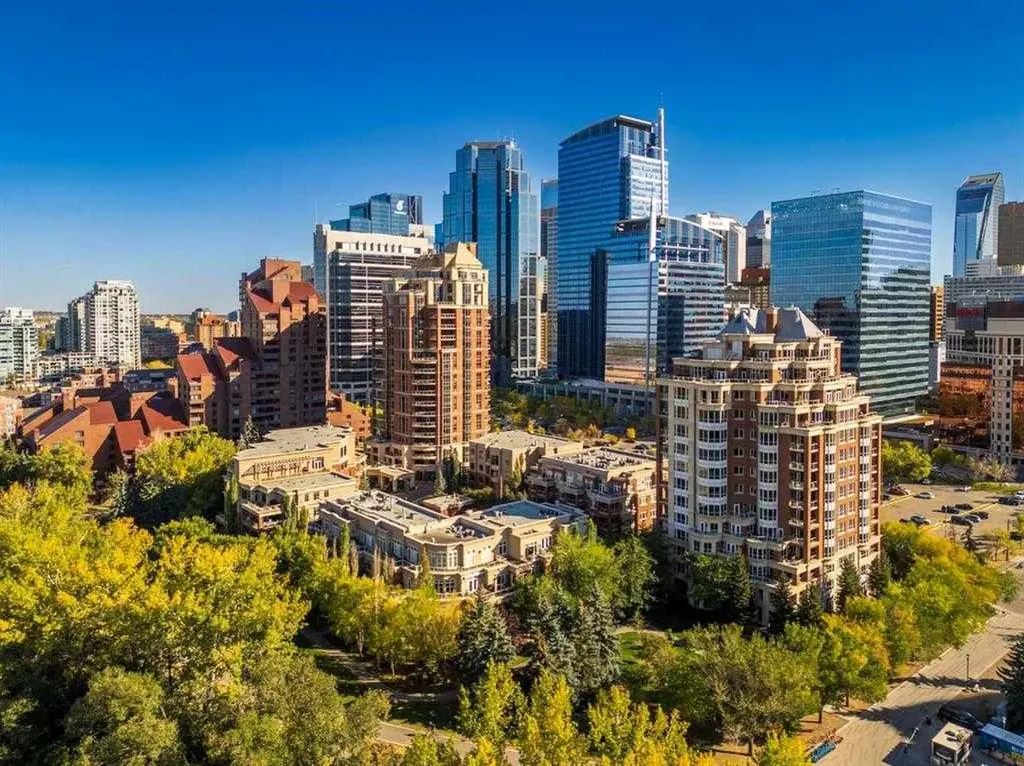 660 Eau Claire Avenue SW Calgary AB T2P 5K3