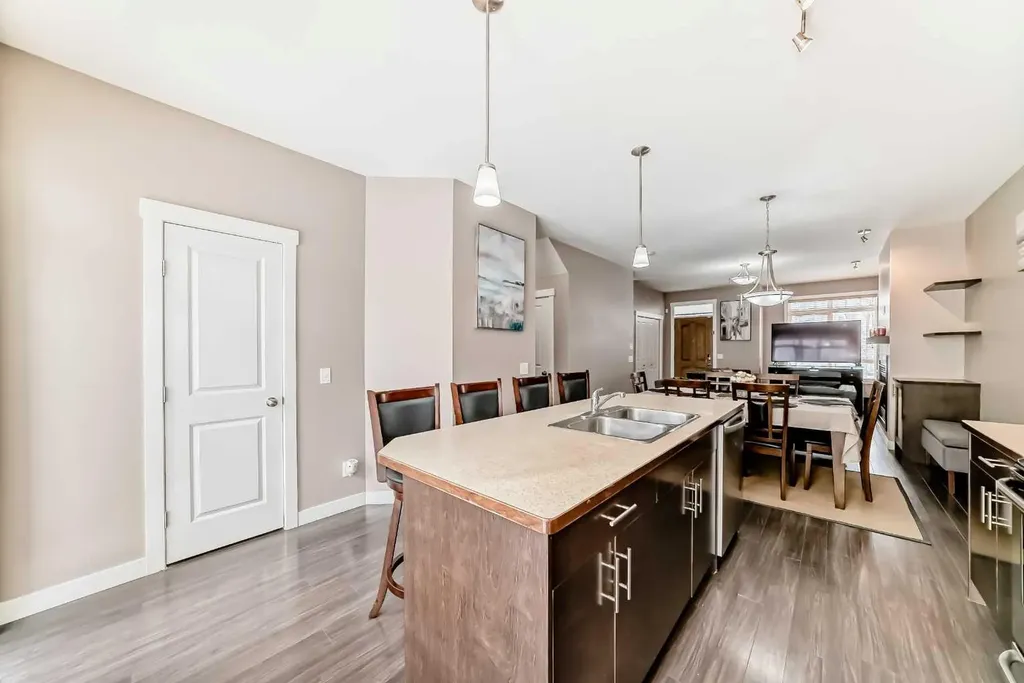 37 Skyview Ranch Gardens NE Calgary AB T2M3Y7