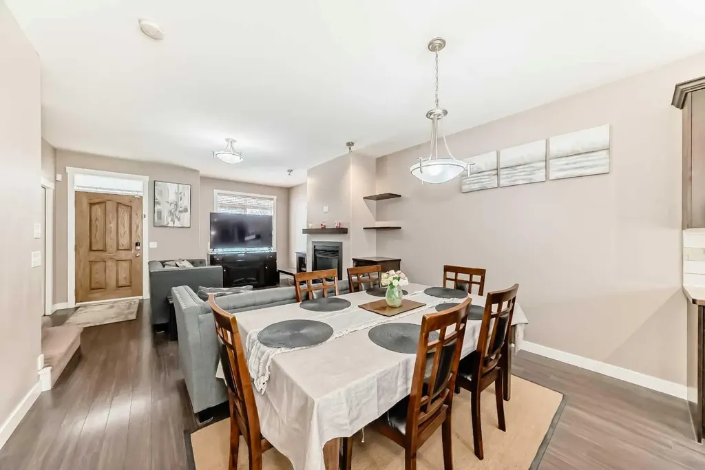 37 Skyview Ranch Gardens NE Calgary AB T2M3Y7